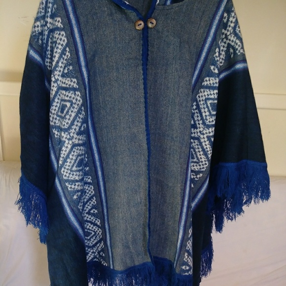 Ponchos 100 %hechos en ecuador made in Ecuador - Picture 4 of 8